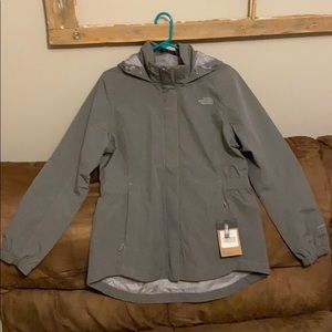 North Face Women’s Resolve Parka II